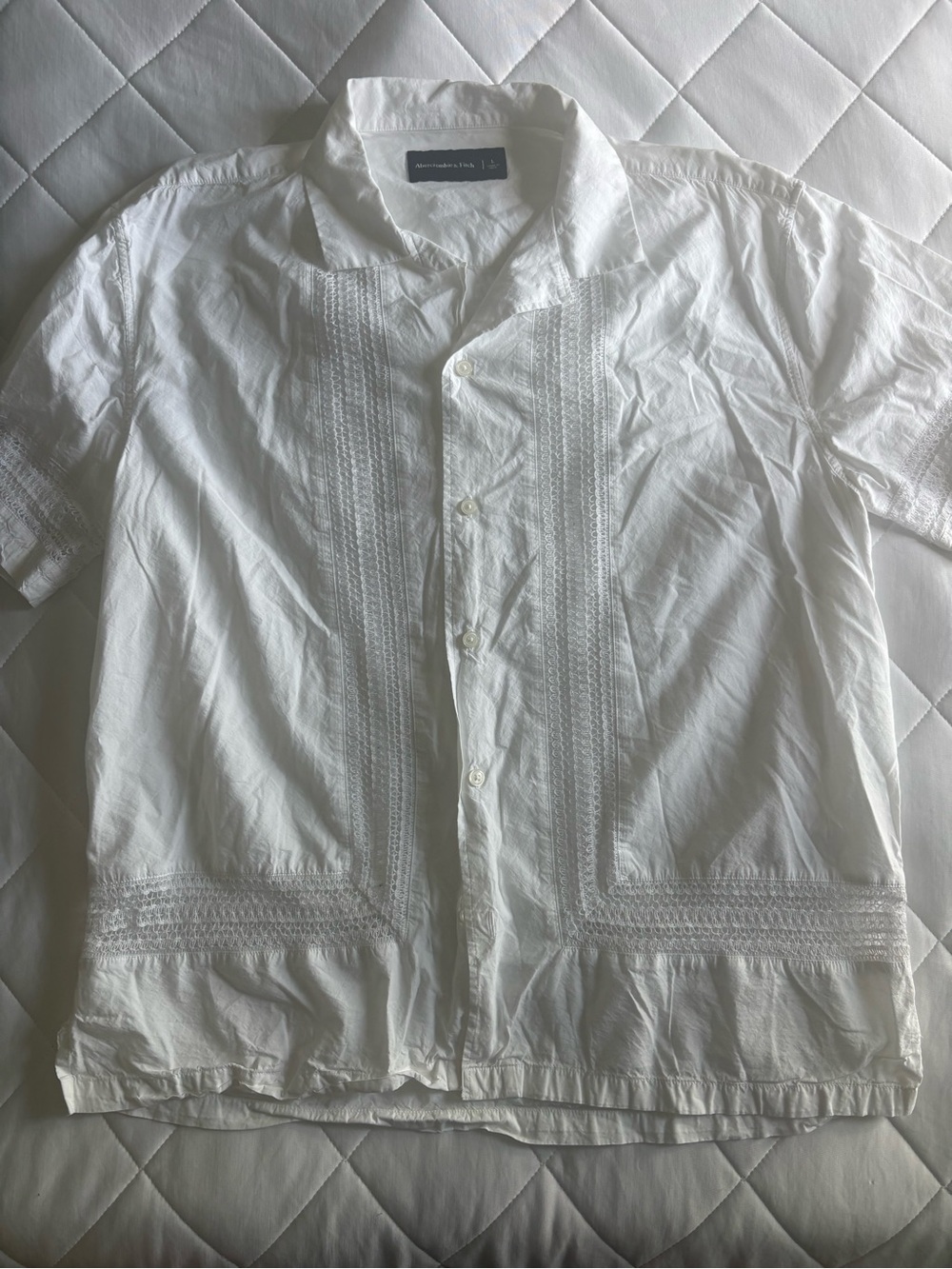 Abercrombie & Fitch White Short-Sleeve Embroidered Button-Down Shirt
